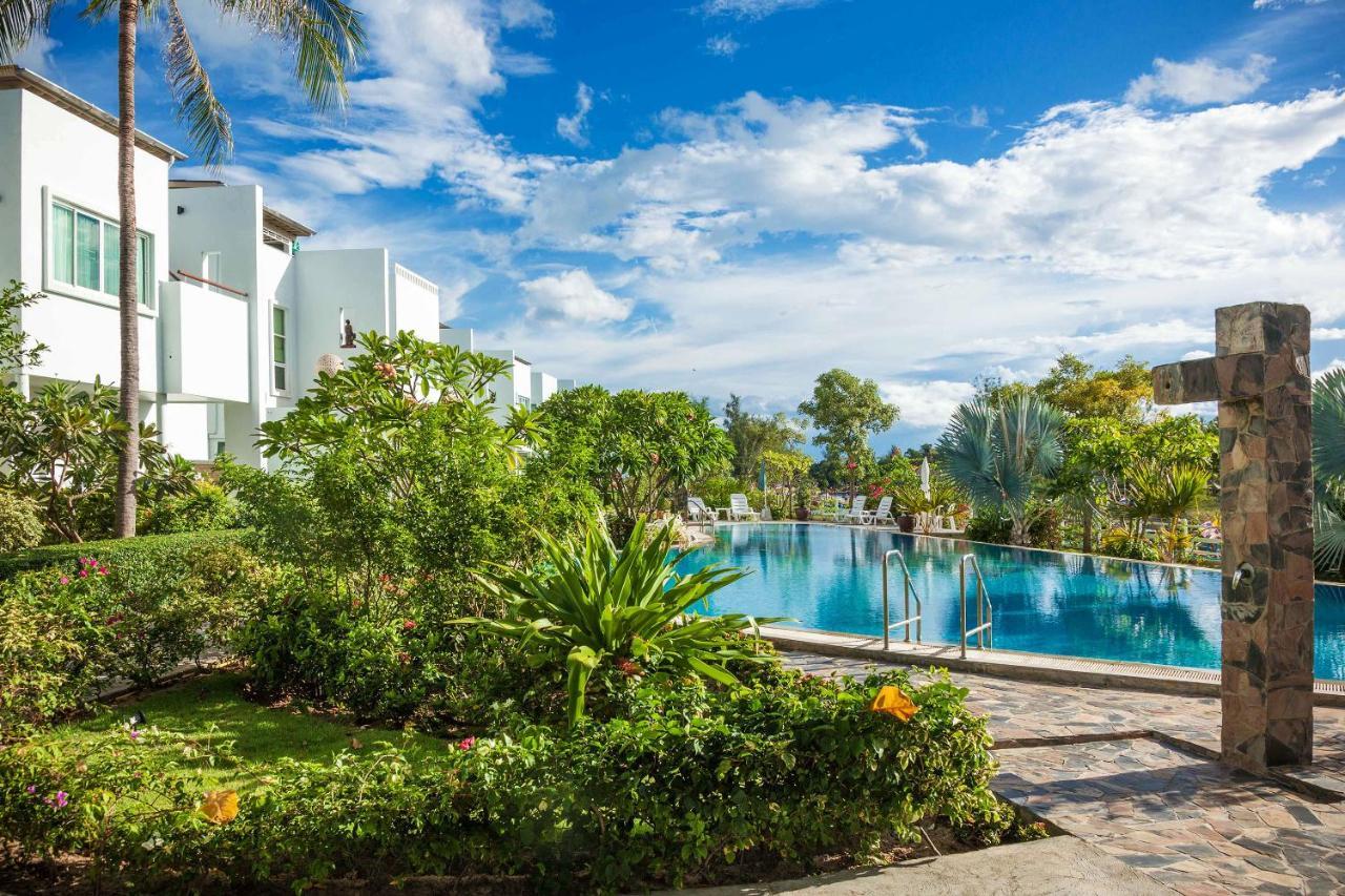 Absolute Beachfront Villa Ban Huai Yang エクステリア 写真